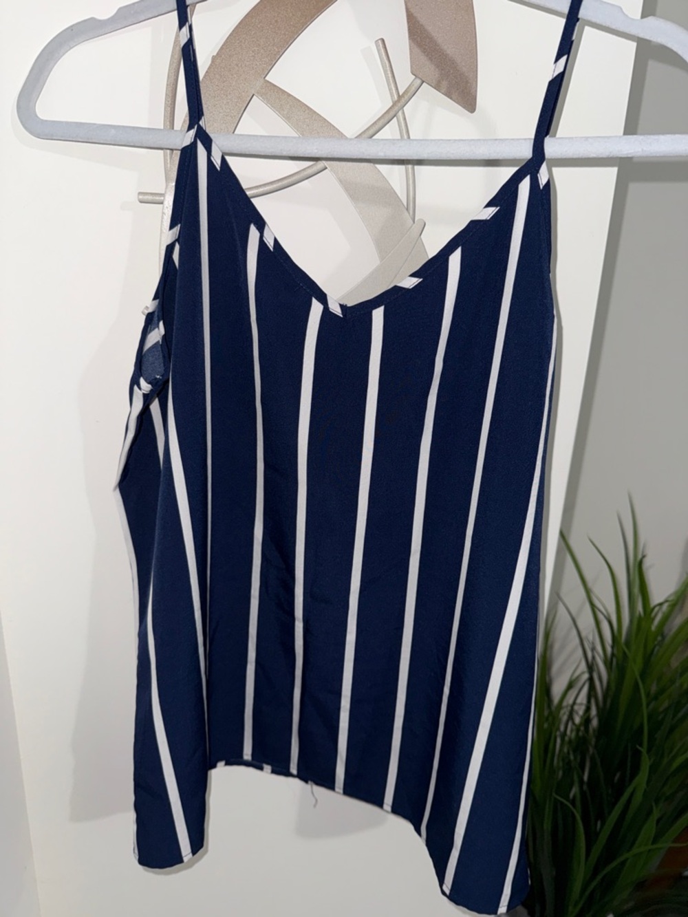 Tank top - Picture 3 of 4